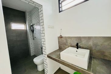 Double Storey Terrace House at Indahpura, Kulai (Jalan Teratai) For Sale