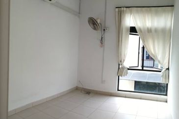 Maple Red, Adda Heights