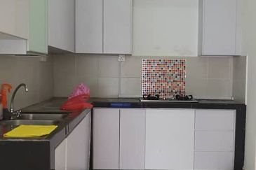 Maple Red, Adda Heights