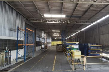 Warehouse at Jalan Masai Lama For Rent