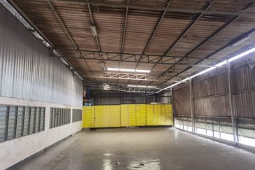 Warehouse at Jalan Masai Lama For Rent