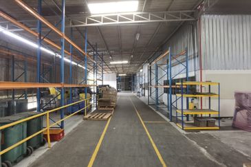 Warehouse at Jalan Masai Lama For Rent