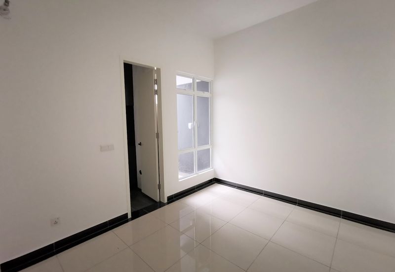 Double Storey Cluster House at Precint Palmyra Sanctuary For Sale