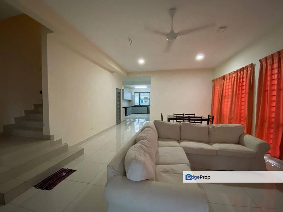 Double Storey Terrace House in Dato Onn 15 For Sale, Johor, Johor Bahru