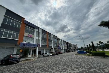 Crest @ Austin Emerald 1