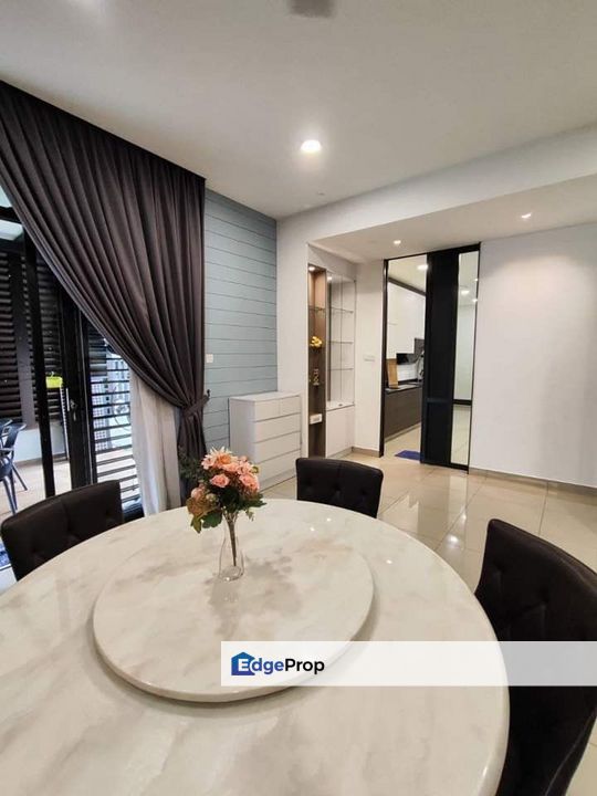 Double Storey Cluster House at Bandar Cemerlang For Sale, Johor, Ulu Tiram