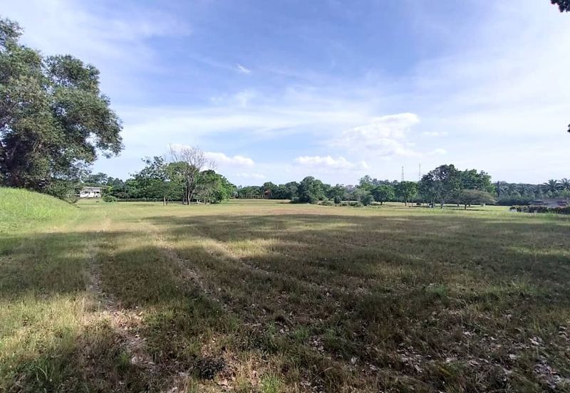 Leisure Farm Bungalow Land For Sale