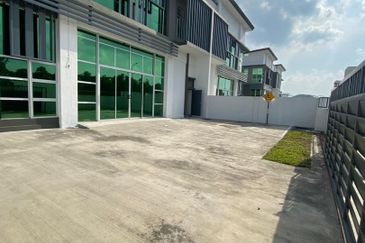 Kempas Utama Industrial Park