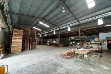 Detached Factory Kulai Kelapa Sawit For Rent