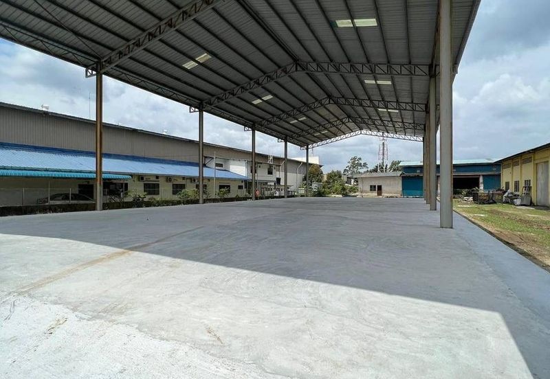 Detached Factory Kulai Kelapa Sawit For Rent