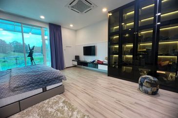 Austin Residence @Taman Mount Austin