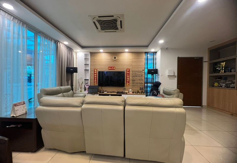 Austin Residence @Taman Mount Austin