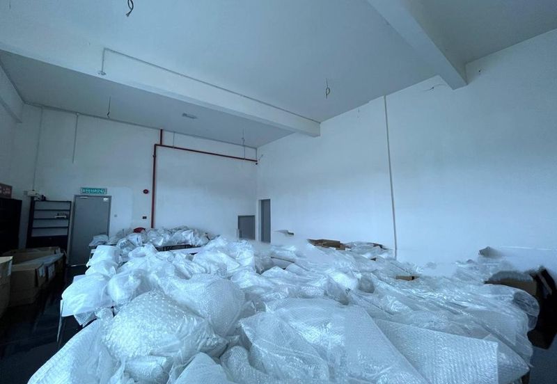 Gelang Patah 1.5 Storey Semi Detached Factory for Sale