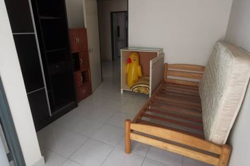 Jalan Setia Tropika 3/12