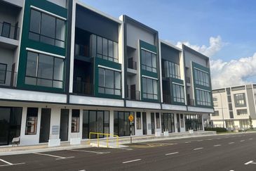 Crest @ Austin Emerald 2