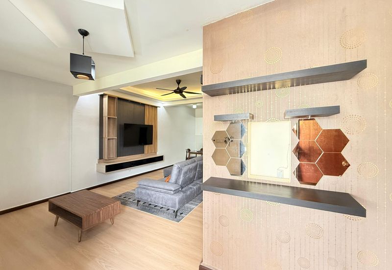 Taman Tanjung Puteri Resort