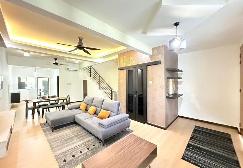 Taman Tanjung Puteri Resort