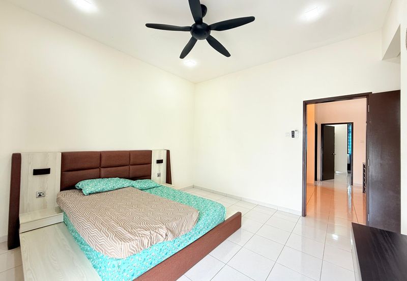 Taman Tanjung Puteri Resort