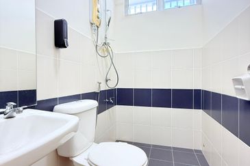 Taman Tanjung Puteri Resort