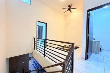 Taman Tanjung Puteri Resort