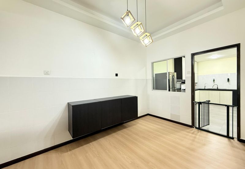 Taman Tanjung Puteri Resort