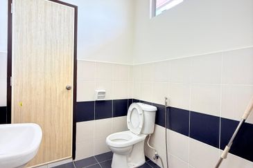 Taman Tanjung Puteri Resort