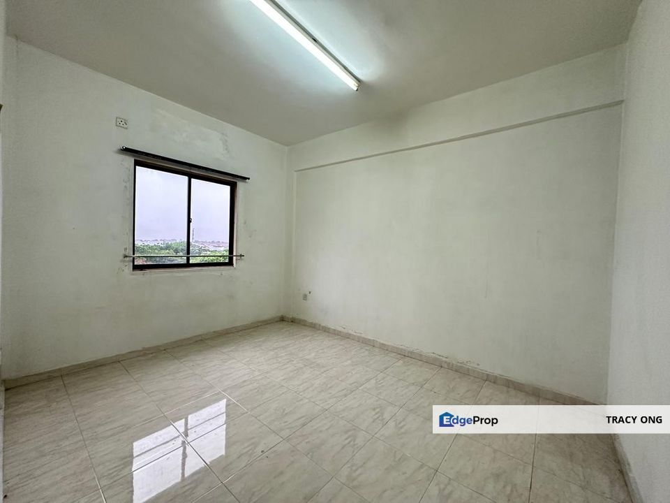 Flat Pelangi Indah Jalan Cantik for Sale, Johor, Ulu Tiram