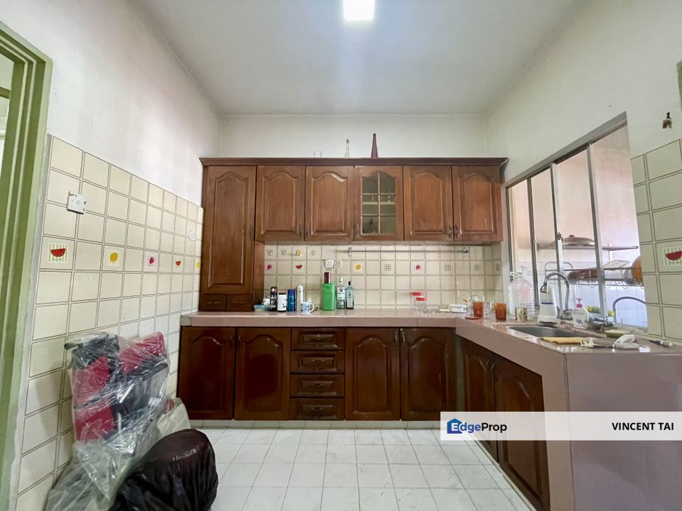 Renovated & extended, well maintain condition, located top hill, Kuala Lumpur, Cheras