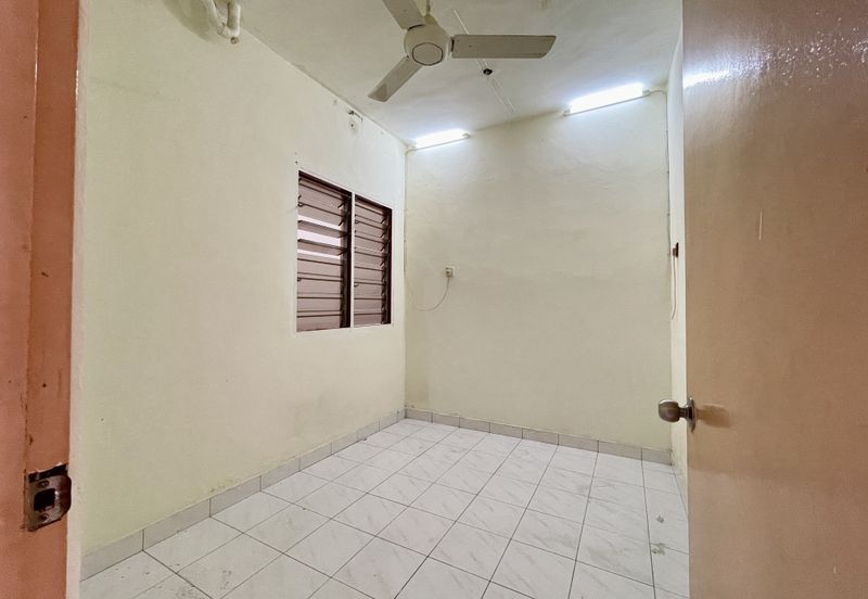 Taman Taynton (Taynton View)