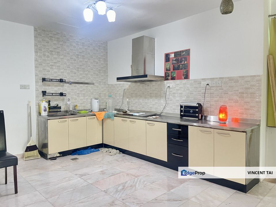 Country Heights Villa end lot ground floor townhouse with beautiful lake view, Selangor, Country Heights