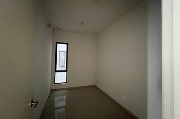 Brand new corner unit, very good condition