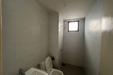 Brand new corner unit, very good condition