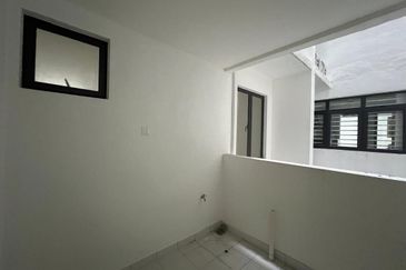 Brand new corner unit, very good condition