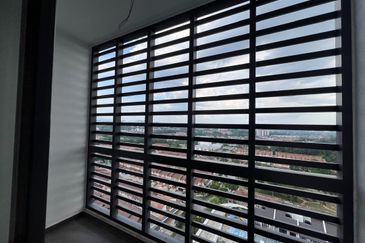 Brand new corner unit, very good condition