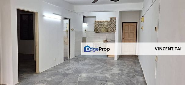 Sri Anggerik 1 Medium Floor Good Condition with Kitchen Cabinet, Selangor, Puchong