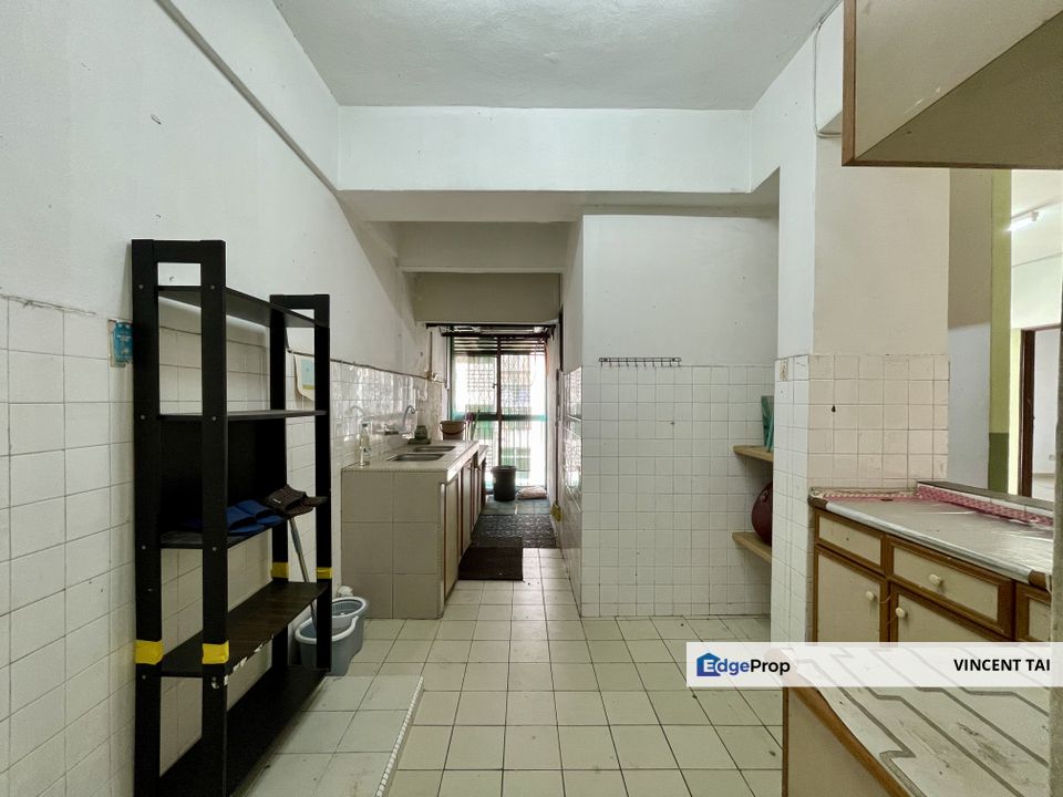 100% loan, Riviera Corner unit medium floor, Selangor, Ampang