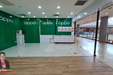 For RENT | 1Borneo HyperMall | Retail Lot | Shop frontage