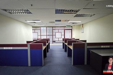 Menara MAA | Partition Office | Centralised Air-Cond 