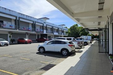 Hard to Find! Ground Floor | Cyber Perdana For Sale