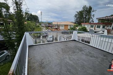 Taman Orkid | Semi-D | Old House | Big Land | KK High School