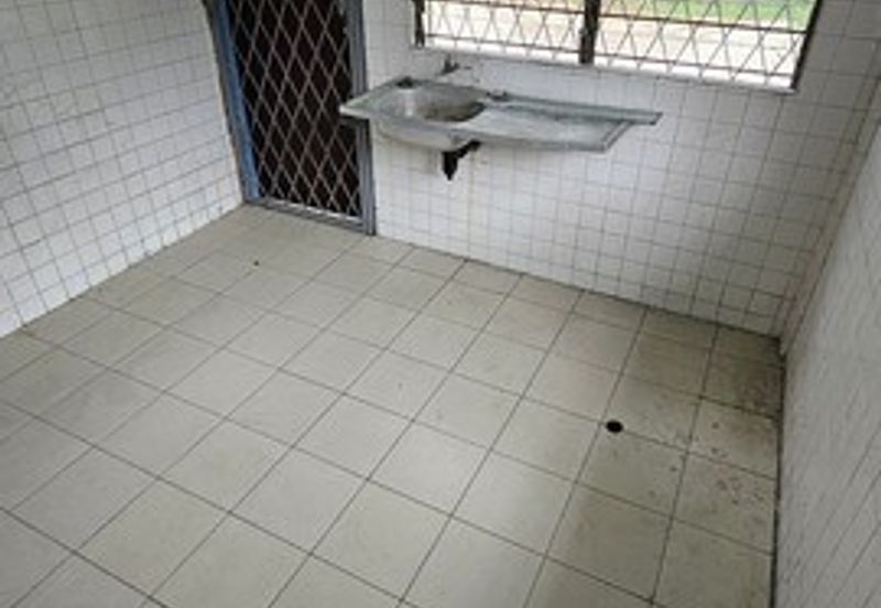 Taman Orkid | Semi-D | Old House | Big Land | KK High School