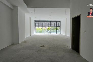 Sutera Bay Sadong Jaya | Last 1st Floor Shoplot for Rent
