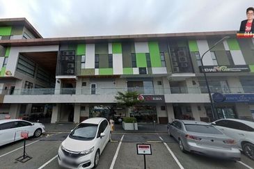 Latitude 6 | Ground Floor | Tenanted | Facing Kolombong Highway