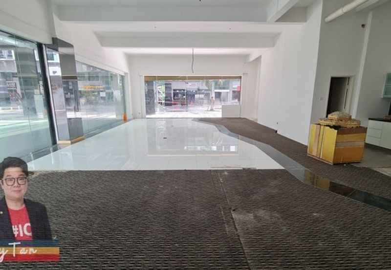 For SALE | KK Times Square | INVESTMENT | Corner | The walkway from Riverson to IMAGO