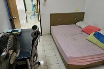 Taman Kingfisher Millenium | Family Home | Rumah Lama Perlu Touch-Up