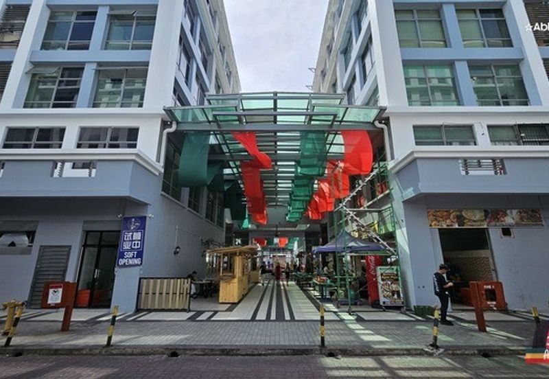 KK Times Square | Walkway Corner Shop | Near Manmi & Fishmarket