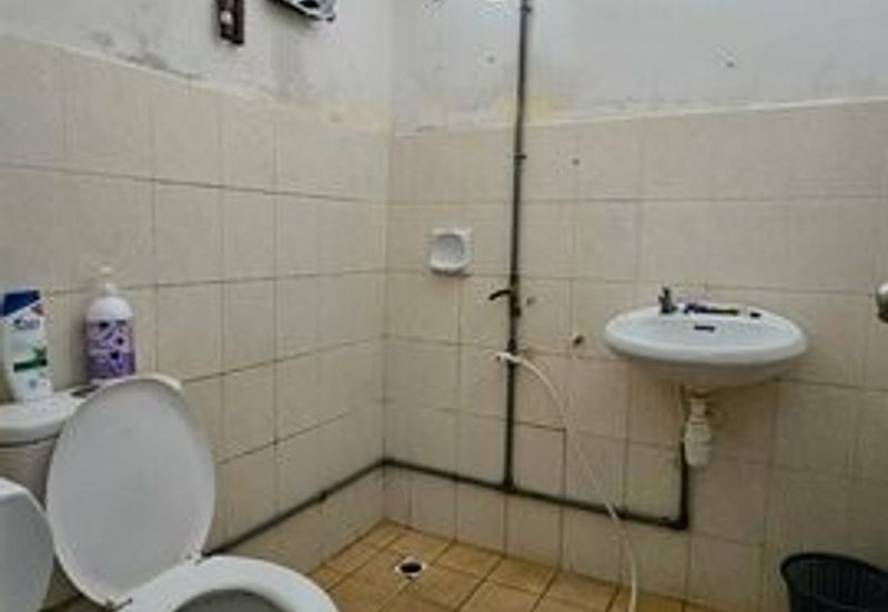 Taman Kingfisher Millenium | Family Home | Rumah Lama Perlu Touch-Up