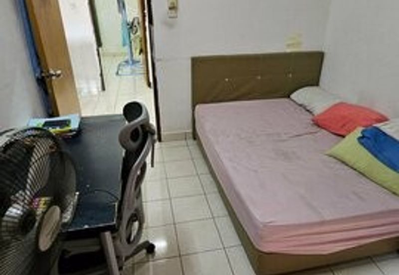 Taman Kingfisher Millenium | Family Home | Rumah Lama Perlu Touch-Up