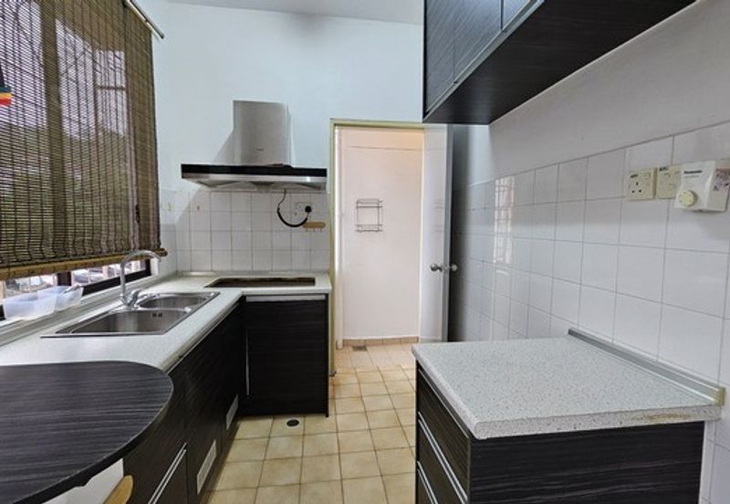 Bawah RM270K | First Floor | Beverly Hills Phase 1 (Bundusan)