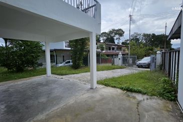 Taman Orkid | Semi-D | Old House | Big Land | KK High School